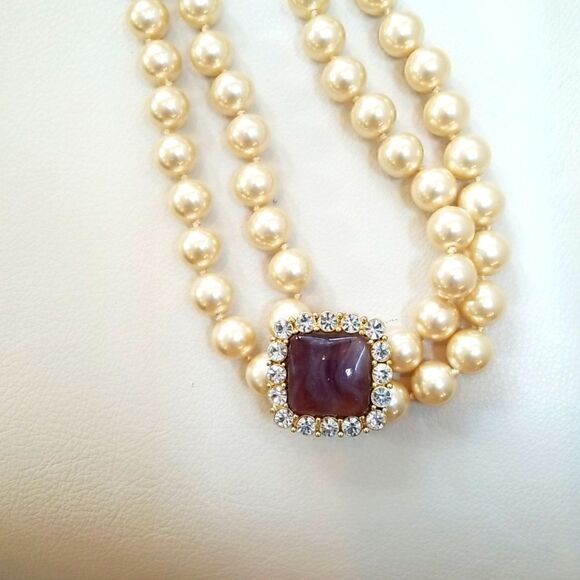 GORGEOUS CULTURED PEARLS AND BEAUTIFUL PURPLE STONE SURROUNDED BY CZS NECKLACE!! - Picture 3 of 8